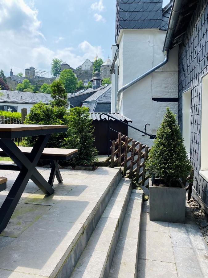 Holiday House Burgblick1 With Terrace - Vosproperties Monschau Zewnętrze zdjęcie